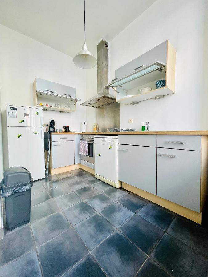 Down-town 1 Bedroom Flat Apartamento Bruxelas